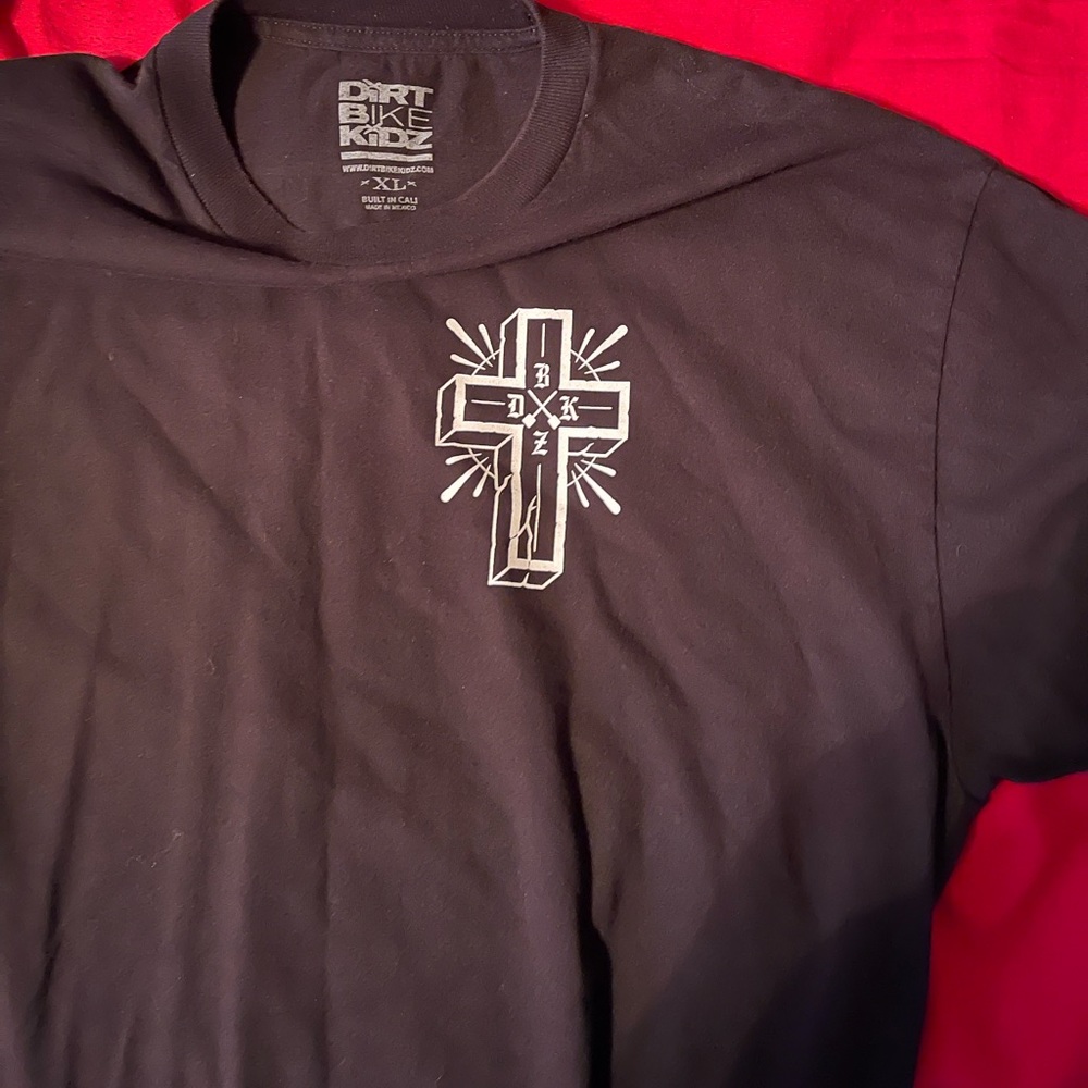 MENS T SHIRT